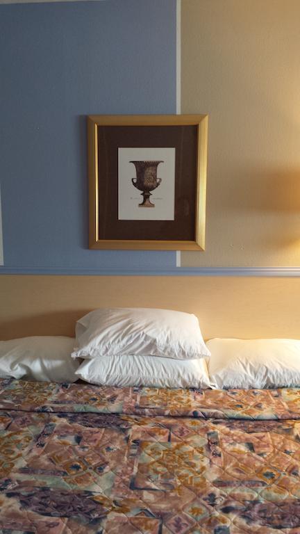 Manor Motel Minooka Εξωτερικό φωτογραφία